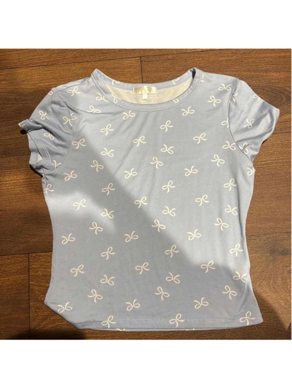 Girls riley and james bow shirt SIZE LARGE
Elevate your little girl's wardrobe w